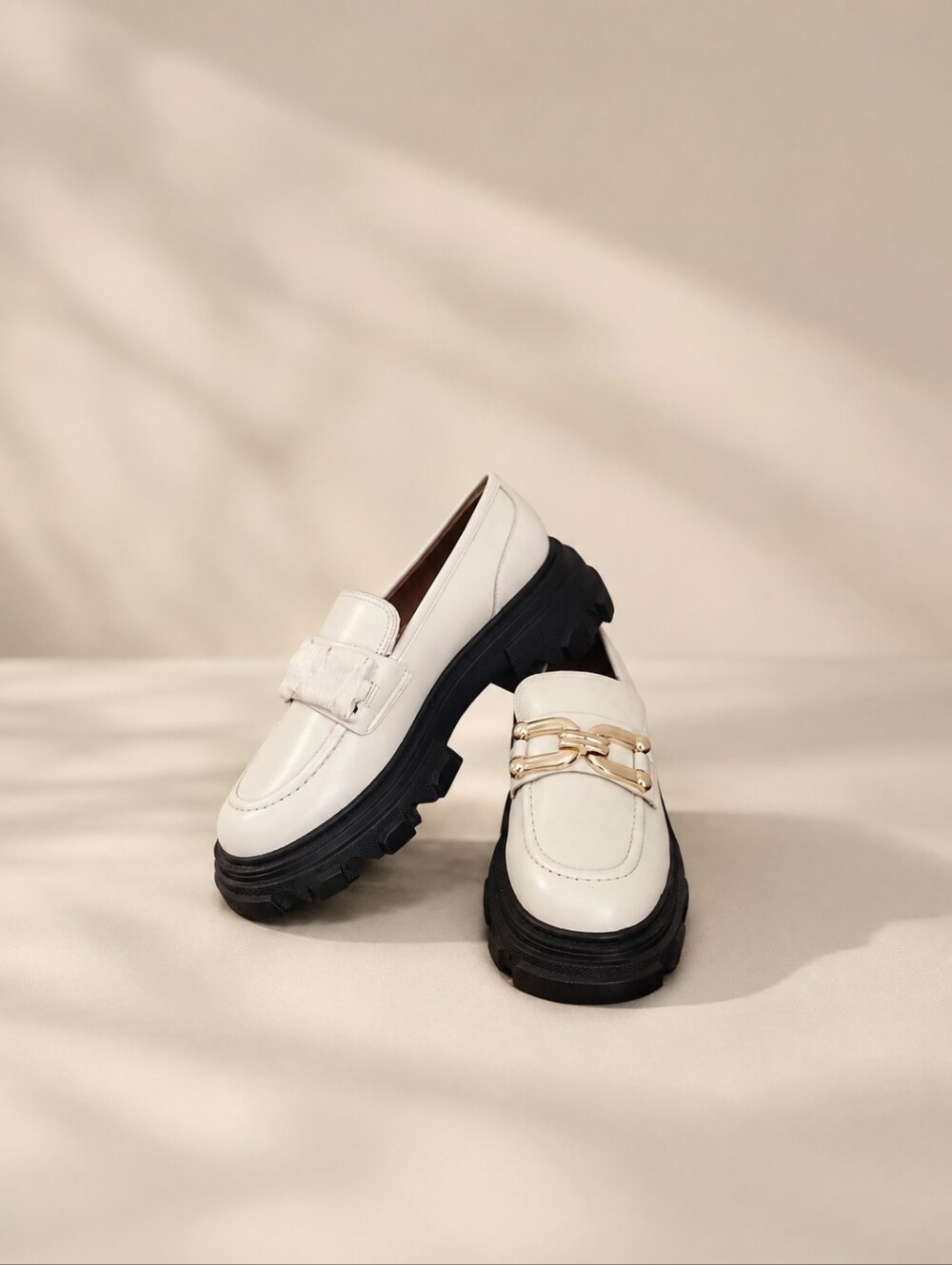 Lisa Vicky Women's Cream And Black Loafers With Gold Buckle